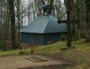 Atjaunotā Vējavas kapu kapliča ar jauno zvanu